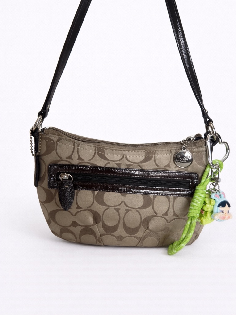 Coach Signature Print Shoulder Bag in Taupe with Black Trim y2k vintage